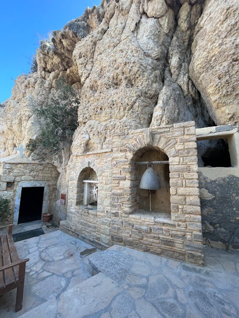 Descoperă Schitul Foltea: un loc de liniște și spiritualitate în Mărginimea Sibiului