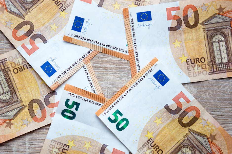 România își propune aderarea la euro în 2032: Condițiile esențiale discutate de autorități