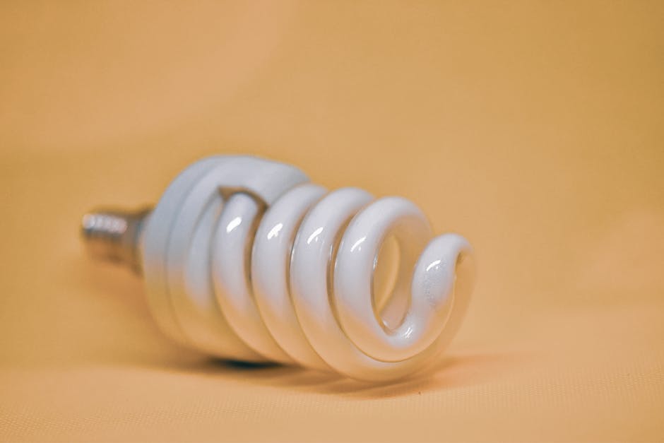 Consumatorii de energie pot câștiga bani prin reducerea consumului, conform ANRE