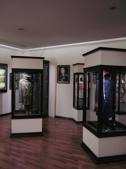 Expoziție captivantă de uniforme și caschete din Republica Moldova la Oradea