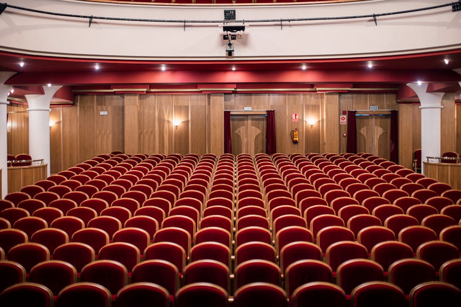 Descoperă comedia surprinzătoare 'Fiică de weekend' la Teatrul Tony Bulandra