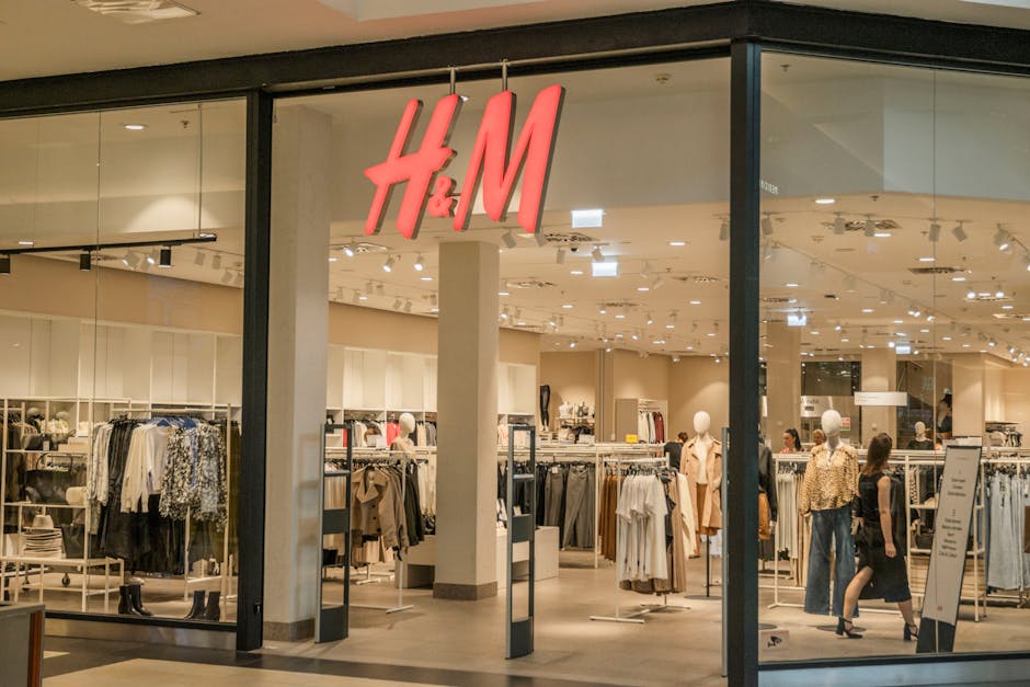 H&M pătrunde pe piața second-hand din România cu un nou magazin online