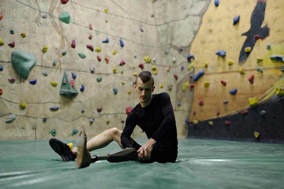 Inovație în Oradea: clubul de alpinism oferă terapie prin escaladă pentru copii cu dizabilități