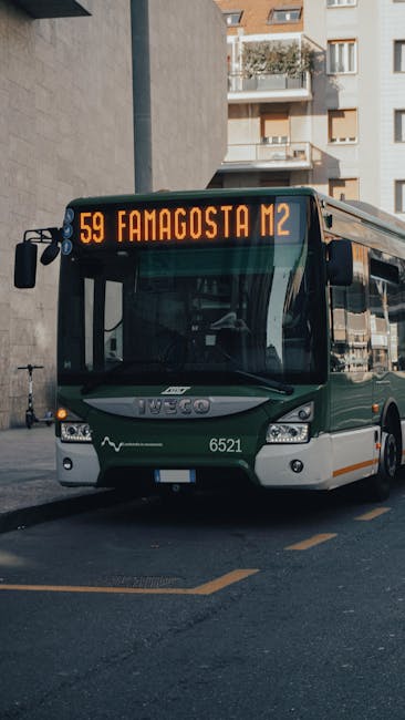 Autobuz suplimentar pe linia M12 pentru a combate traficul aglomerat