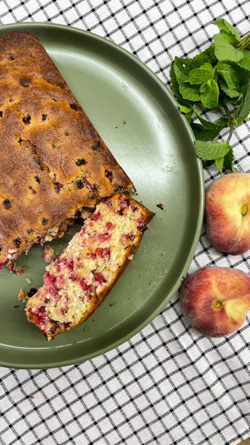 Descoperă tortul delicios fără coacere cu iaurt și piersici