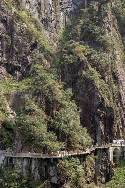 Descoperă munții din Zhangjiajie, sursa inspirației pentru Avatar