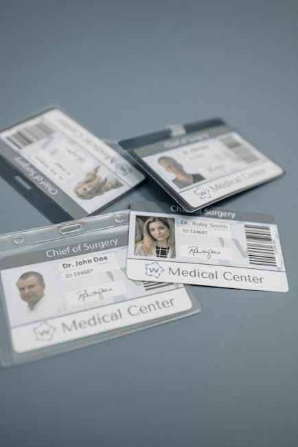 Ce trebuie să știi despre utilizarea cardului de sănătate și a cărții de identitate electronică în luna octombrie