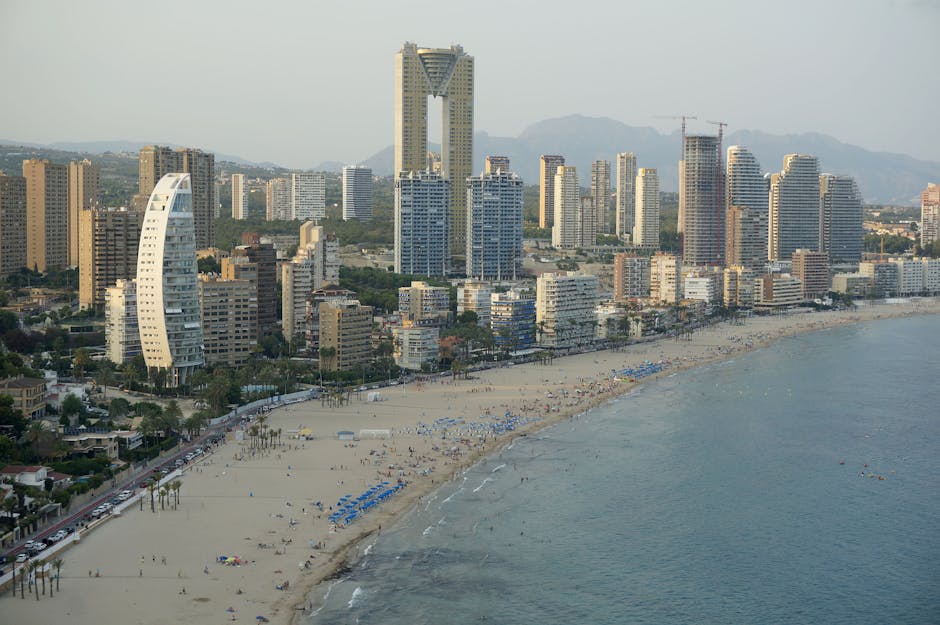 Benidorm: descoperă motivul pentru care milioane de turiști aleg această destinație