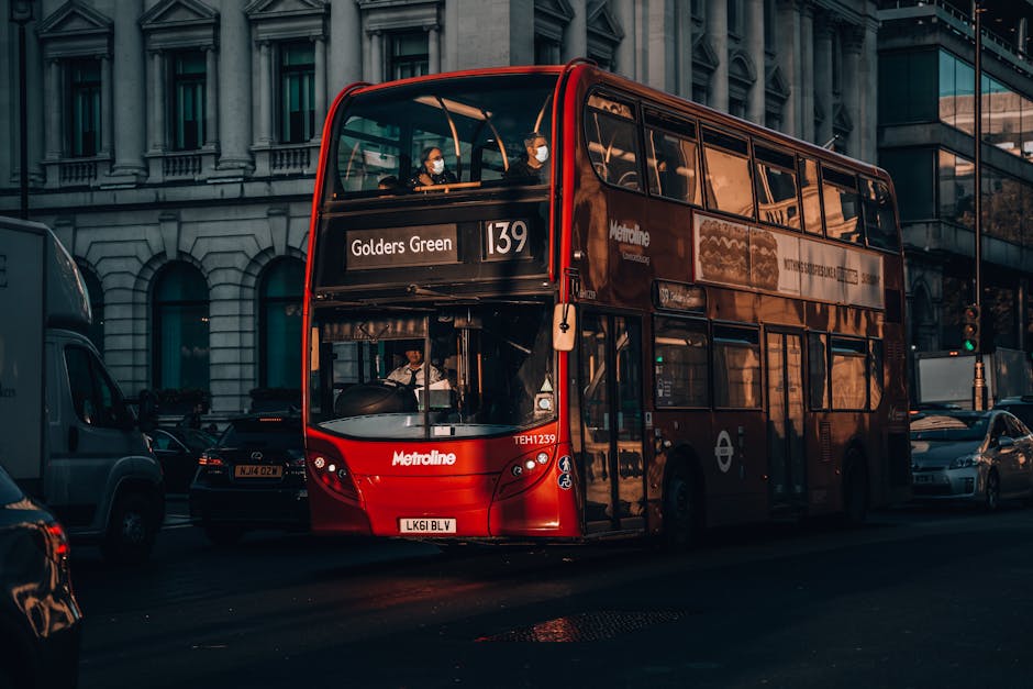Șofer de autobuz concediat după ce a intervenit la un jaf în Londra