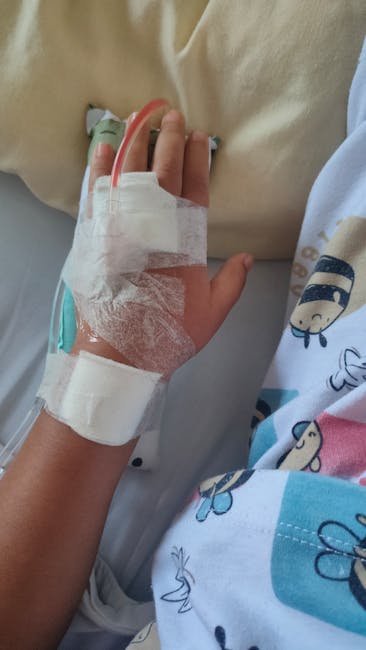 Incident grav în Botoșani: Un copil de 6 ani ajunge în comă din cauza unui plasture