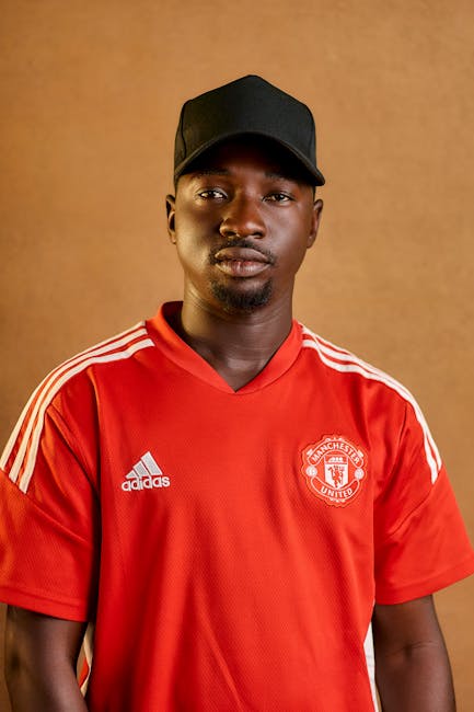 Tensiuni la Manchester United: jucătorii supărați de mediatizarea unui suporter excentric