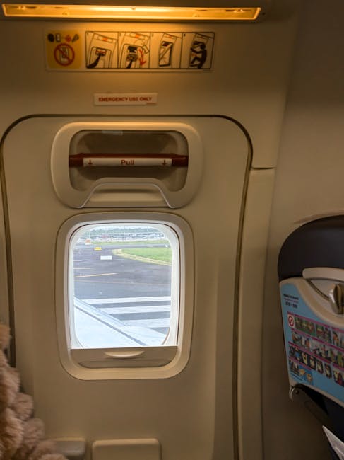Întâmplare șocantă: un pasager a fost aproape aspirat din avion în timpul zborului