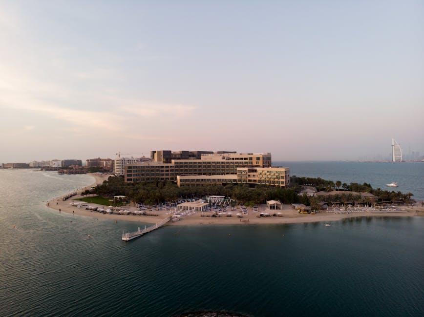 Atac cu drone în Dubai: Burj Al Arab și Aeroportul Internațional, vizate de agresiunea iraniană
