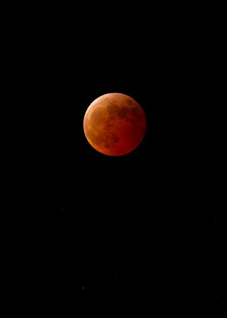 Nu rata eclipsa totală de Lună: un spectacol rar pe cerul României
