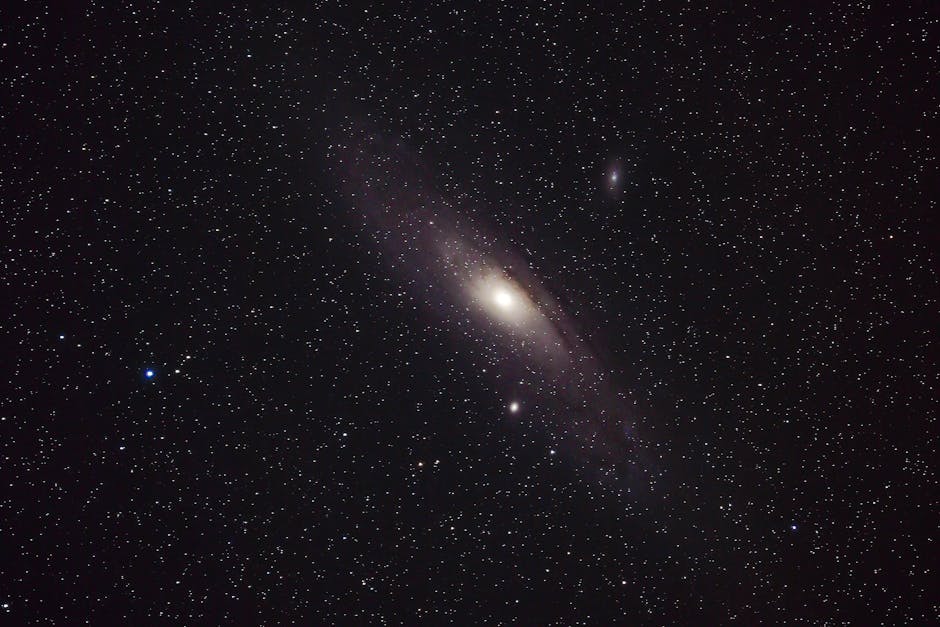 Descoperirea revoluționară a telescopului Hubble: o galaxie misterioasă bogată în materie întunecată