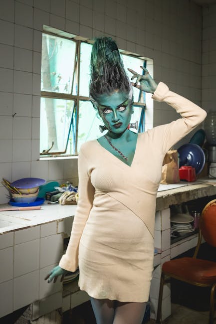 Descoperă „Mireasa!”: o poveste captivantă despre iubire și haos inspirată de „Frankenstein”