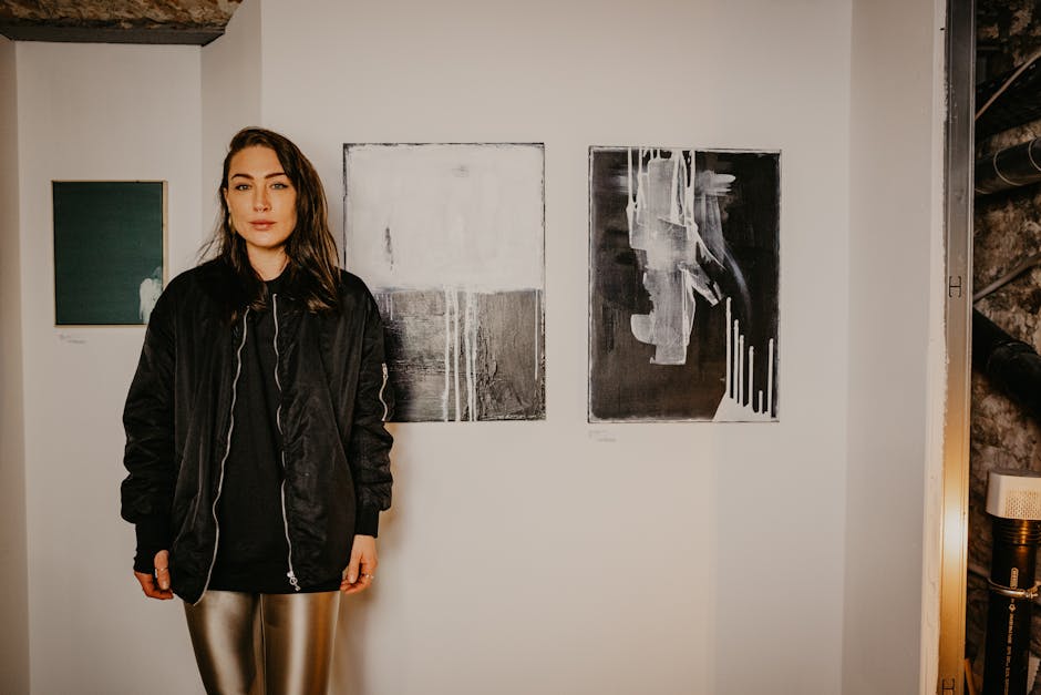 Expoziție captivantă de pictură abstractă la Galeria Jecza