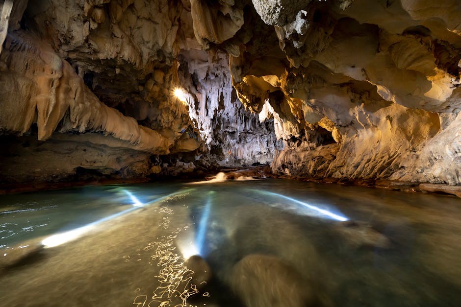 Explorarea misterioasei peșteri Gârla Vacii: un univers subpământean fascinant