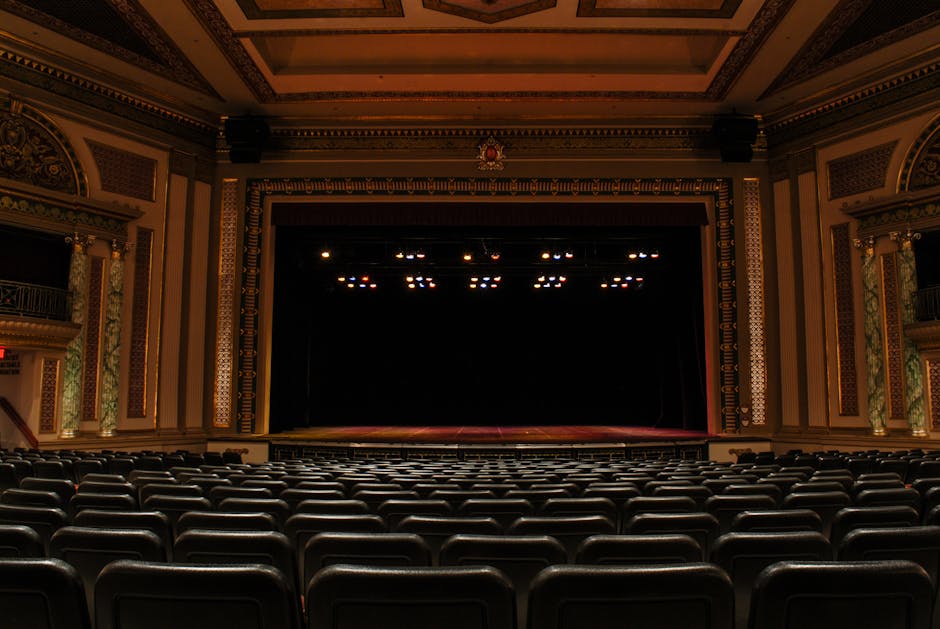 Festivalul 'Hai la teatru!' de la Iași: Elevii își etalează talentul pe scena Teatrului 'Luceafărul'