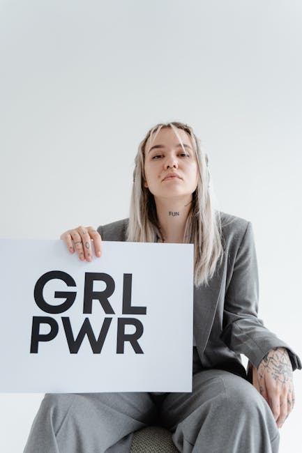 O femeie puternică în fruntea Poliției Orașului Lipova: povestea comisarului șef Laura Jurj