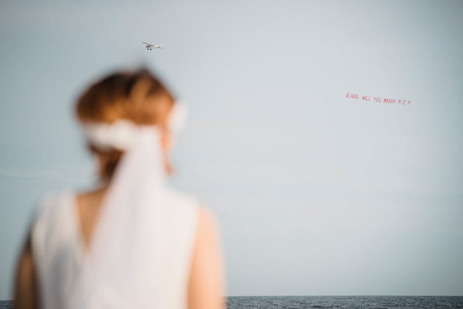 Propunere romantică în aer: o cerere în căsătorie la 10.000 de metri altitudine
