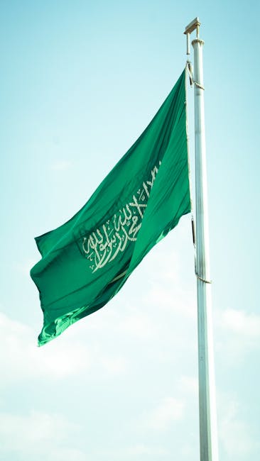 Arabia Saudită avertizează: prețul petrolului ar putea ajunge la 180 de dolari în aprilie