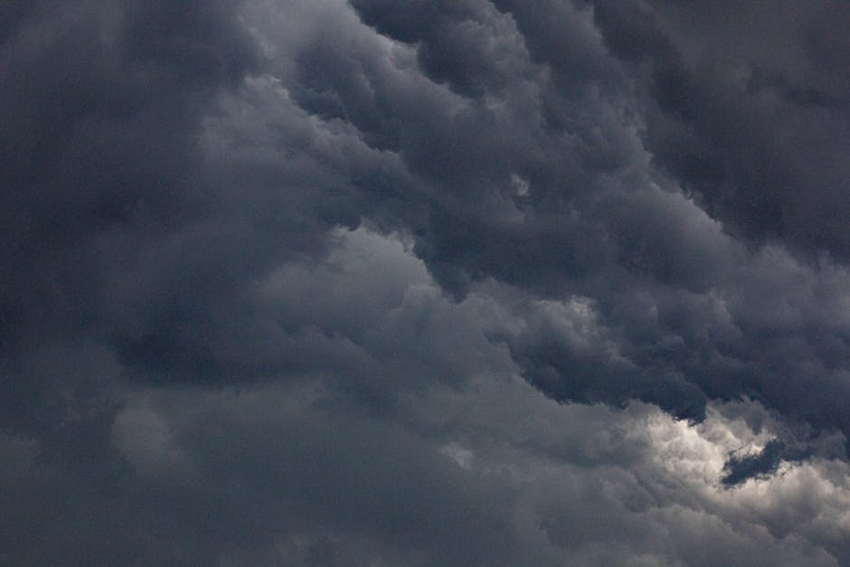 Prognoză meteo: Duminică aduce vreme de toamnă autentică