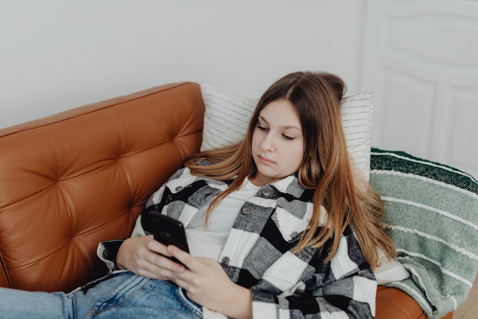 Marea Britanie lansează un experiment controversat pentru limitarea accesului adolescenților la social media