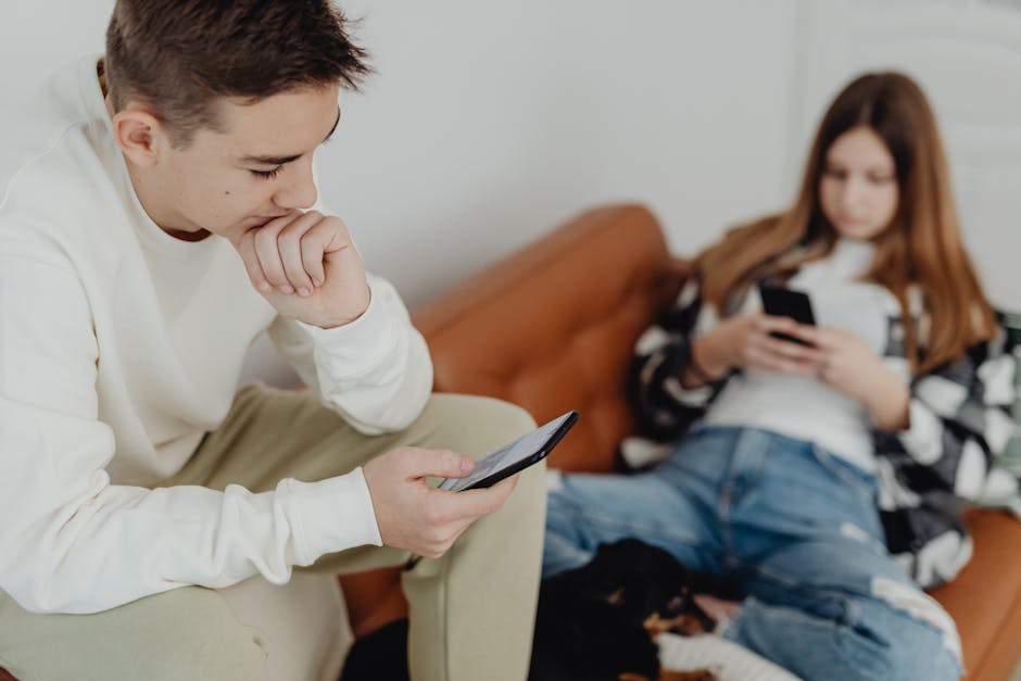 Marea Britanie testează restricții pe rețelele sociale pentru adolescenți
