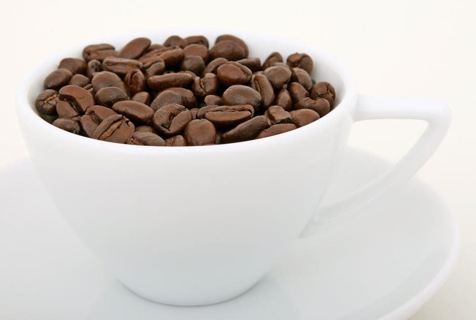 De ce cafeaua dimineața poate fi o alegere riscantă pentru sănătate