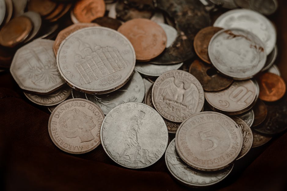 Descoperă pluralul corect al cuvântului „monedă”: monede sau monezi?
