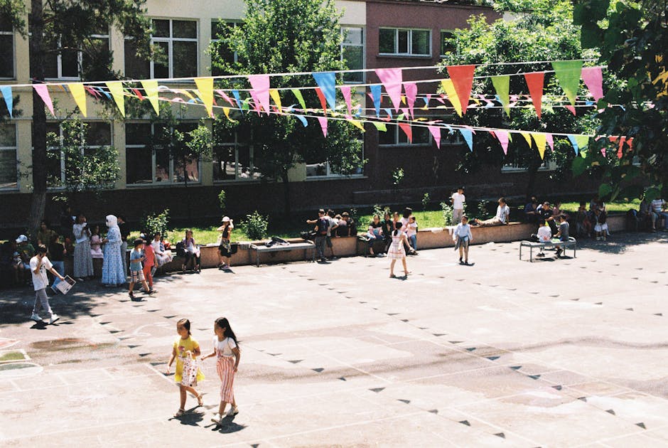 Cum sprijină autoritățile educația elevilor din comunitatea romă din Ponorâta