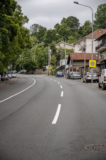 Primarul din Gura Ocniței avertizează: parcarea necorespunzătoare pe DJ 720A pune în pericol siguranța rutieră