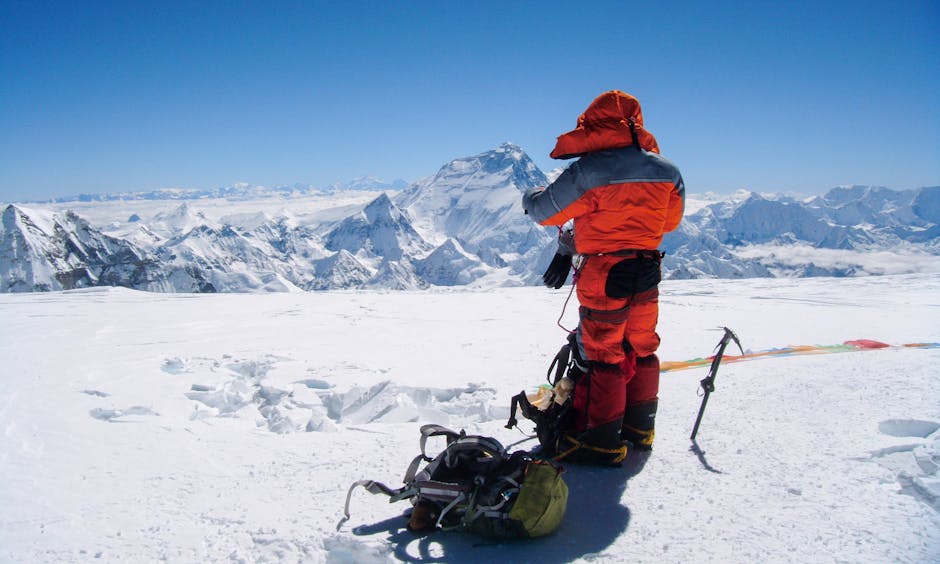 Escrocherie pe Everest: ghizii implicati în scheme de salvare false de milioane de dolari