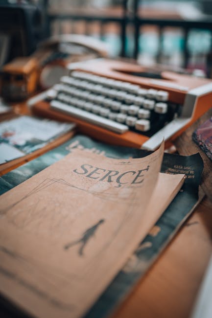 Scriitori arădeni strălucesc la Festivalul Internațional de Poezie din București