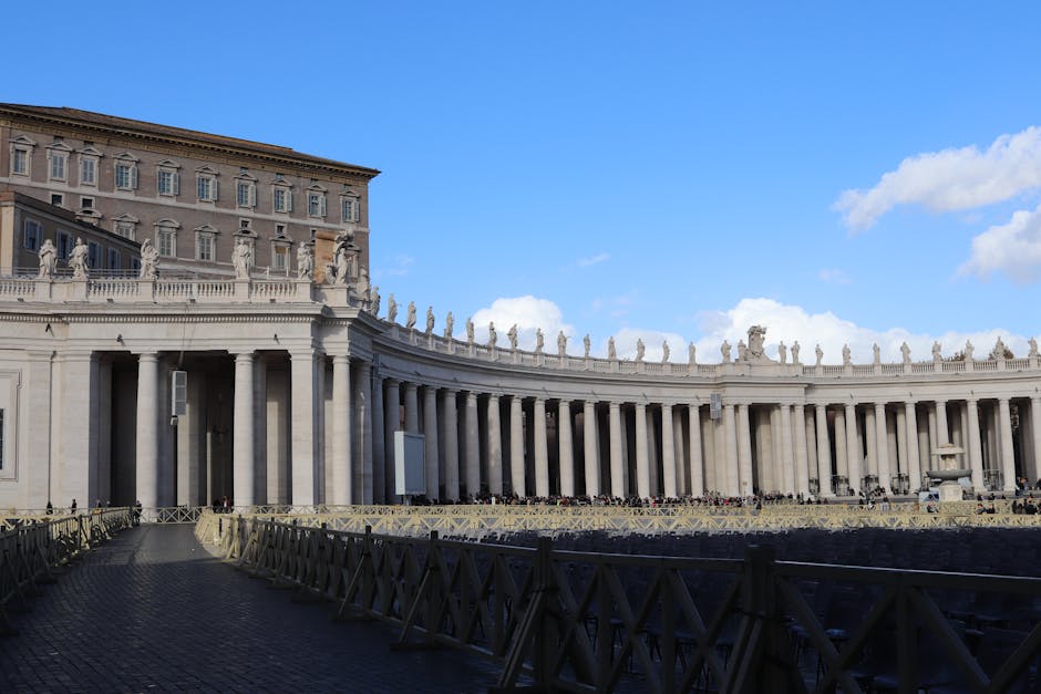 Întâlnirea istorică a episcopului de Oradea cu Papa Leon al XIV-lea