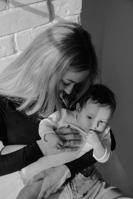 Cum să navighezi fricile maternității: sfaturi de la psihologul Adina Burghel