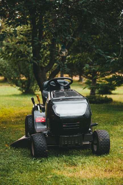 Descoperă cum tractorașele de tuns iarba îți pot transforma grădina
