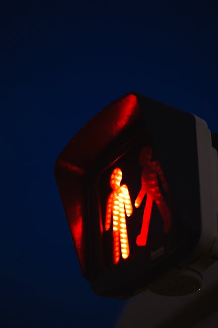 Pietonii de pe strada Semaforului cer soluții urgente pentru siguranță