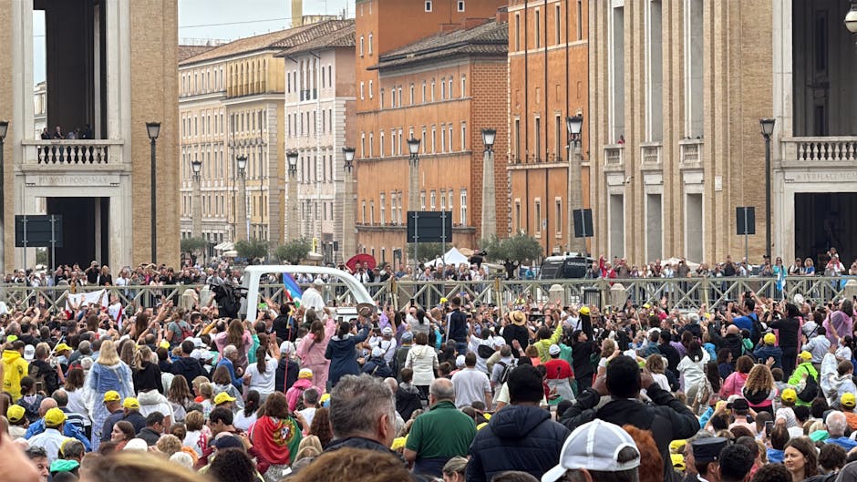 Slujba istorică a Papei Leon al XIV-lea atrage peste 700.000 de participanți în Paris