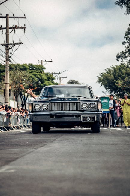 Un spectacol automobilistic inedit la Deva: Retro Parada Primăverii aduce bijuterii pe roți