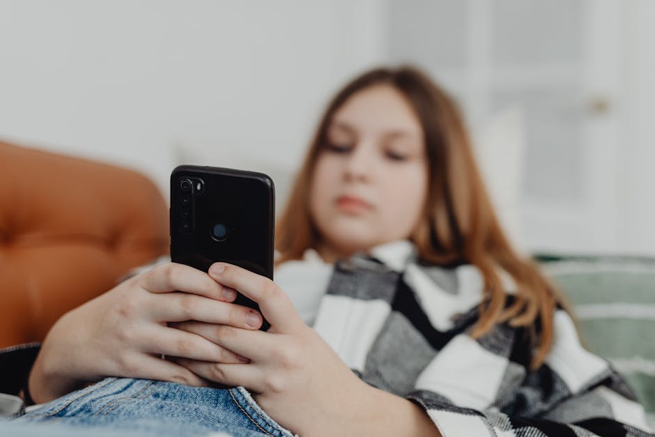 Australia deschide drumul: prima țară care interzice rețelele sociale adolescenților sub 16 ani