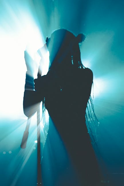 Incident neobișnuit pentru Taylor Momsen: internată după o mușcătură de păianjen