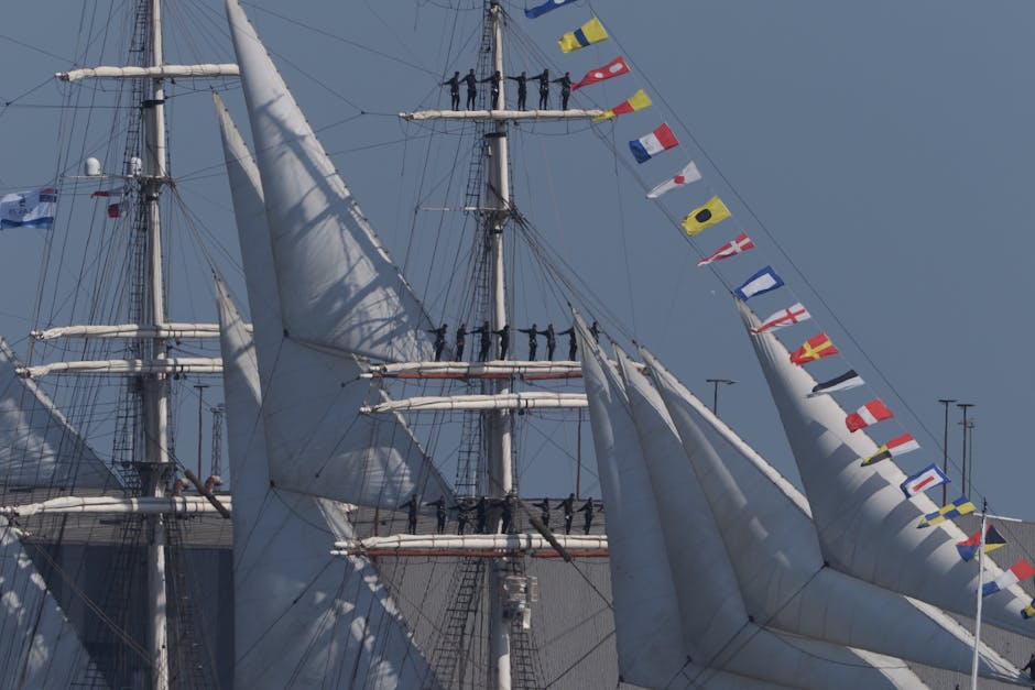 Bricul „Mircea” pornește într-o aventură de cinci luni pe Atlantic cu un echipaj internațional