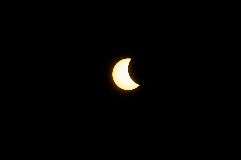 Cum să urmărești eclipsa totală de Soare din 12 august 2026 în direct
