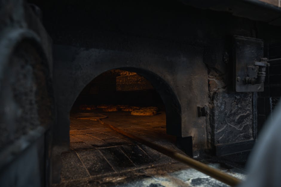 Sentință dură pentru incendiatorii din Ștei: doi bărbați condamnați la închisoare