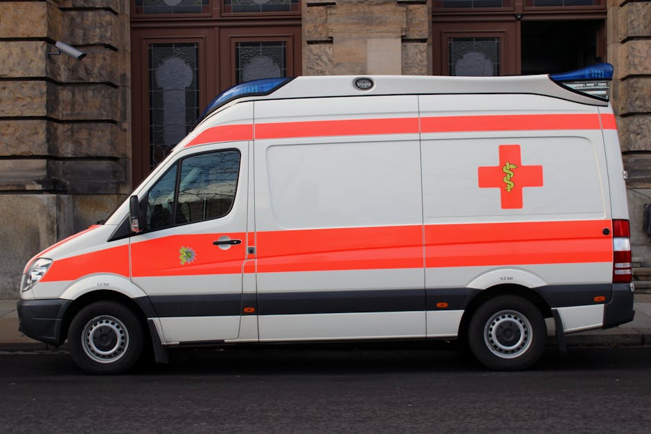 Ambulanța Crucii Roșii Sibiu: șase luni de intervenții și ajutor pentru comunitate