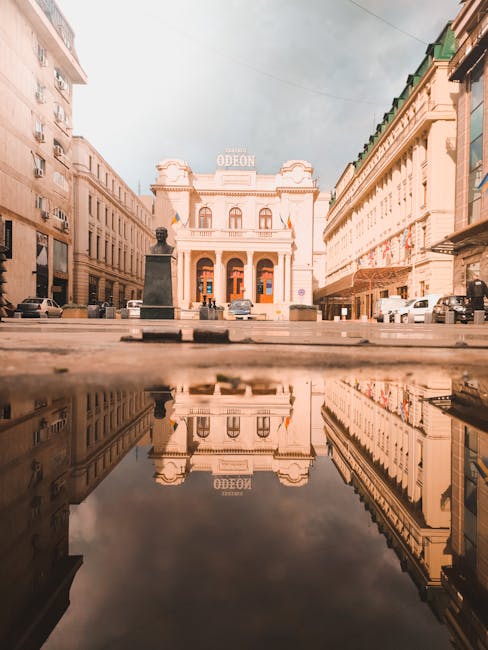 Teatrele publice din România, în pericol: o petiție națională cere intervenția autorităților