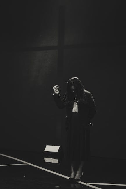 Ana Blandiana aduce emoție la Oradea printr-un spectacol dedicat iubirii eterne