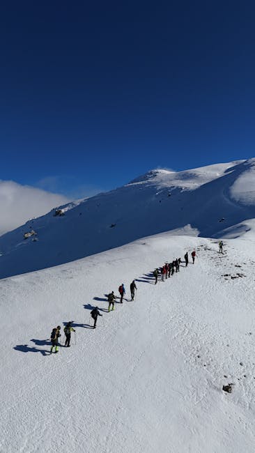 Turiștii, atenție! Condiții de iarnă pe munte de 1 Mai